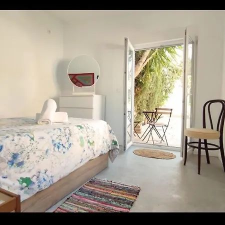 Limones Apartment *